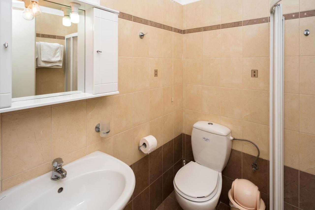 Hotel Plaza Nea Styra Ngoại thất bức ảnh